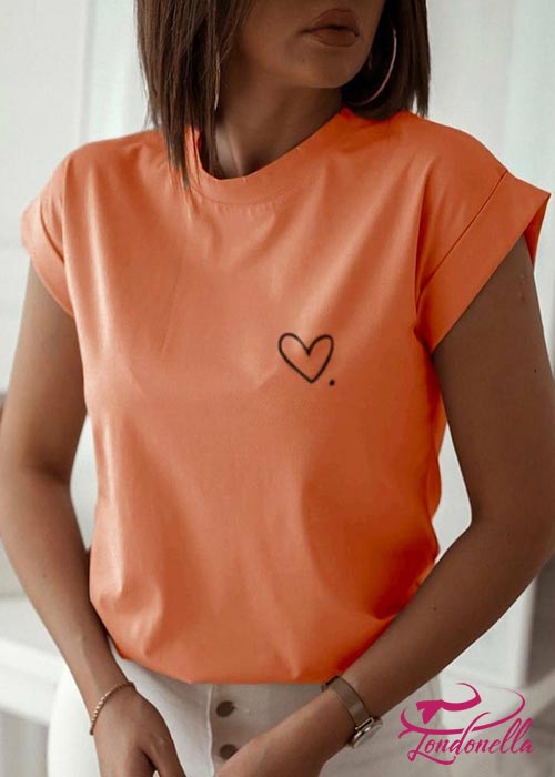Trendy apricot T-shirt with womanly print