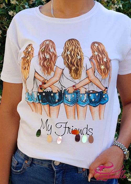 Trendy white T-shirt with friendly print